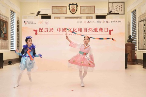 保良局屬校學生精心準備舞蹈、音樂和功夫表演等，展現中華文化魅力。